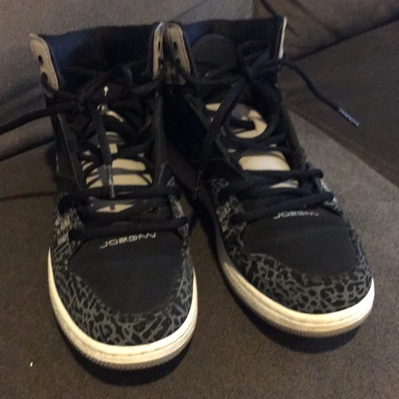 jordans size 7y